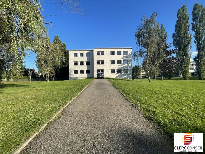 Location - Bureaux 73m² - Bihorel