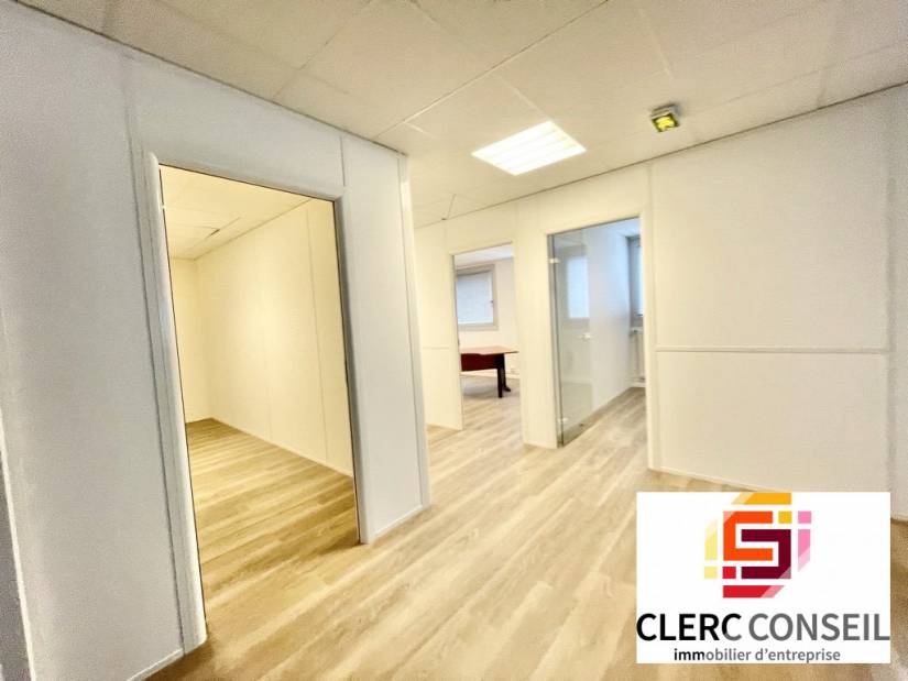 Location - Bureaux 73m² - Bihorel