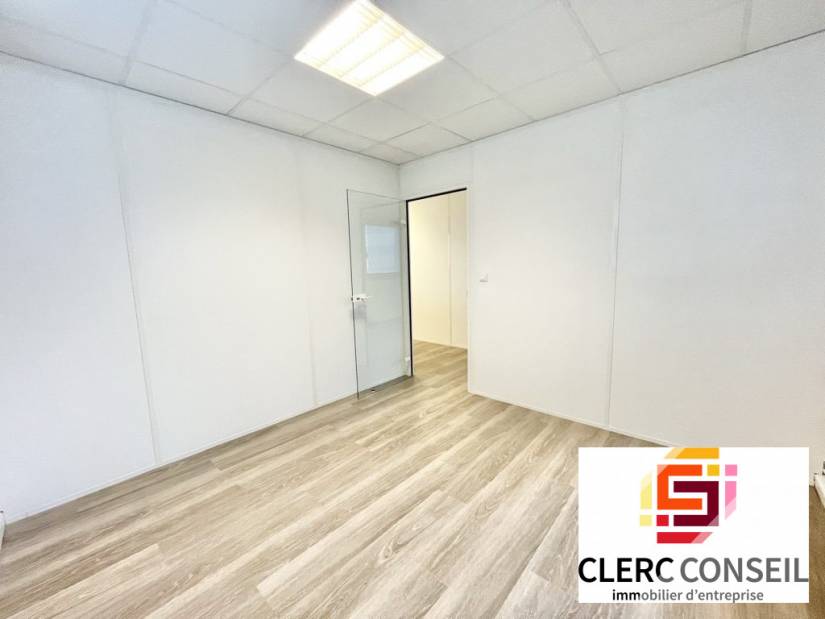 Location - Bureaux 73m² - Bihorel