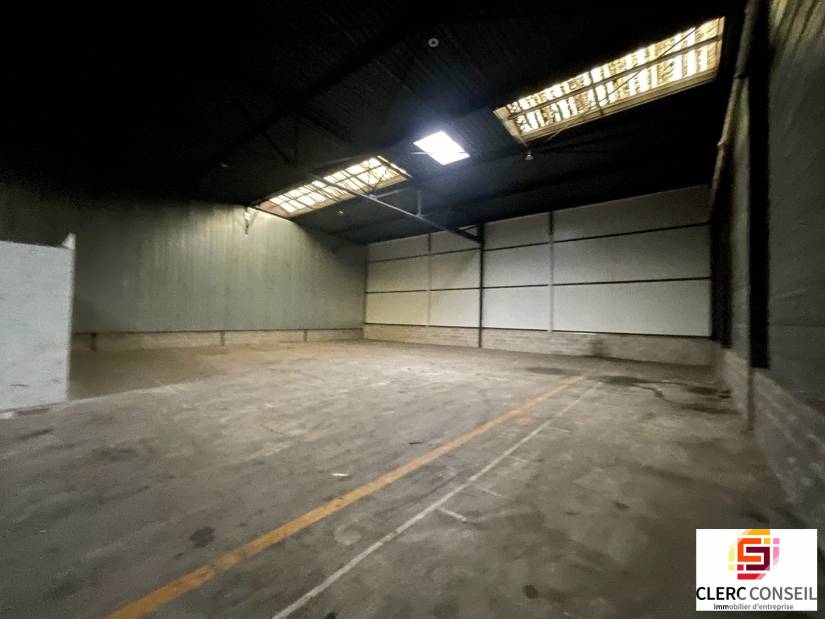 Location - Local d'activité 600m² - Saint-Étienne-du-rouvray