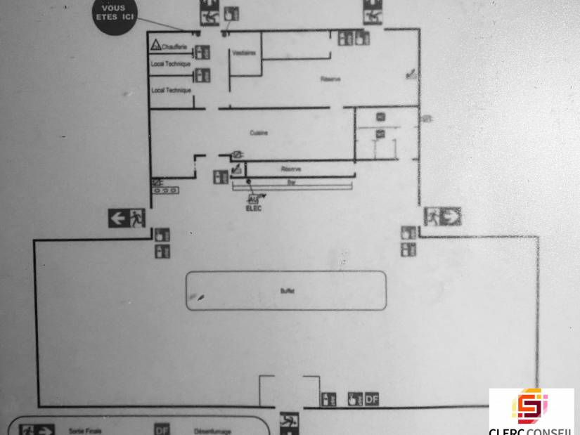 Vente - Local commercial 585m² - Barentin