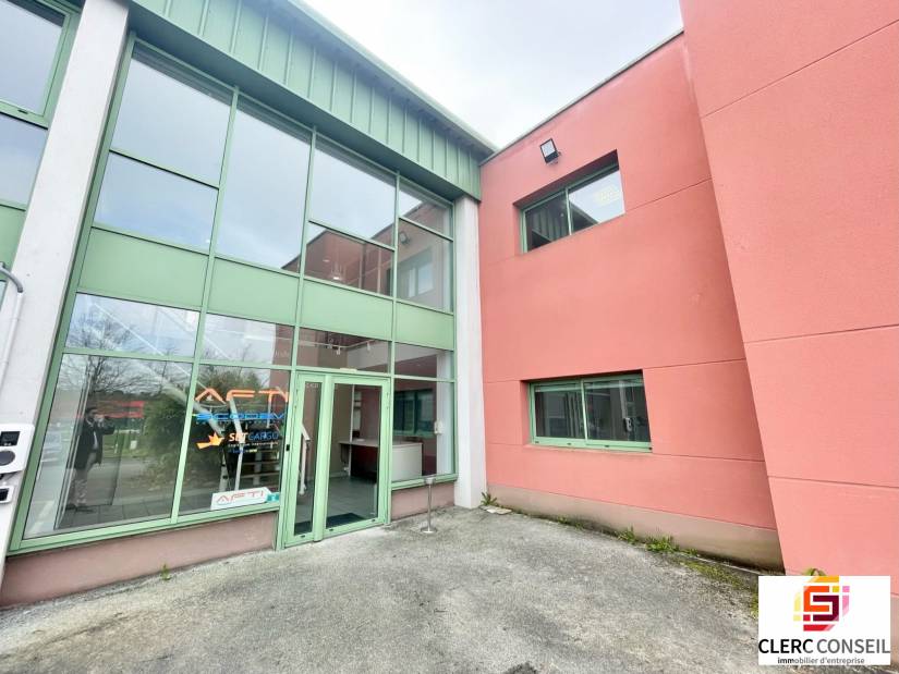 Location - Bureaux 153m² - Grand-couronne