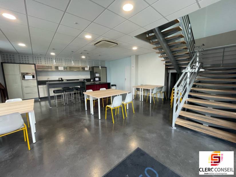 Location - Bureaux 153m² - Grand-couronne