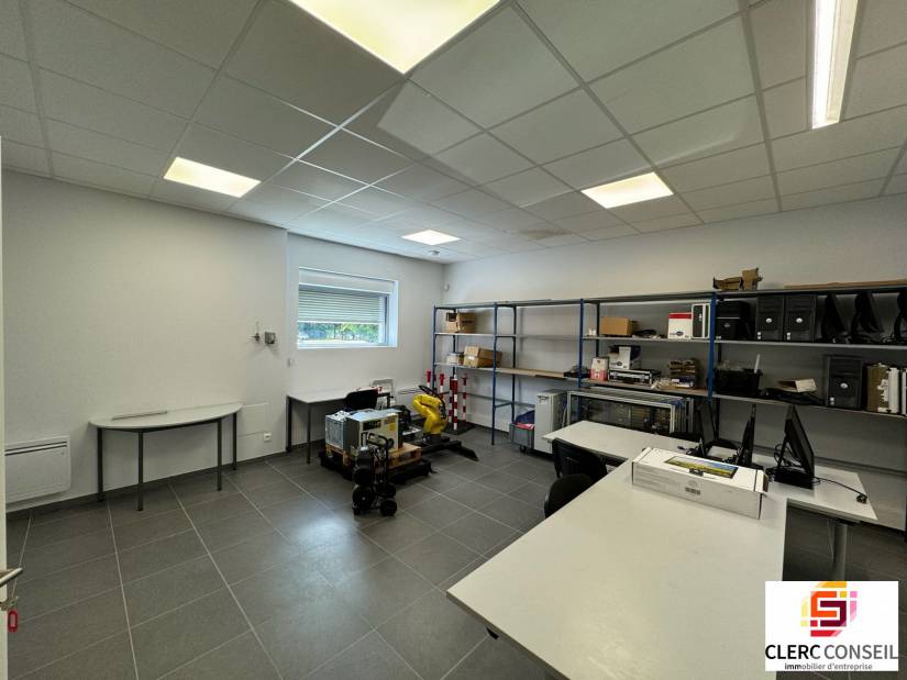 Location - Bureaux 322m² - Mont-saint-aignan