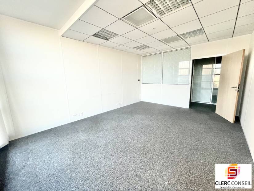 Location - Bureaux 192m² - Rouen