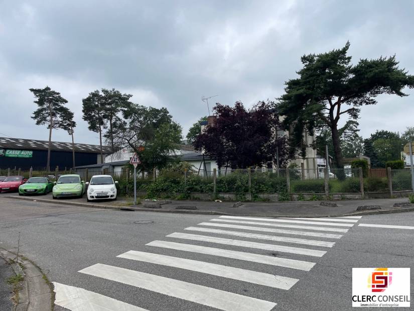 Vente - Local d'activité 1100m² - Évreux