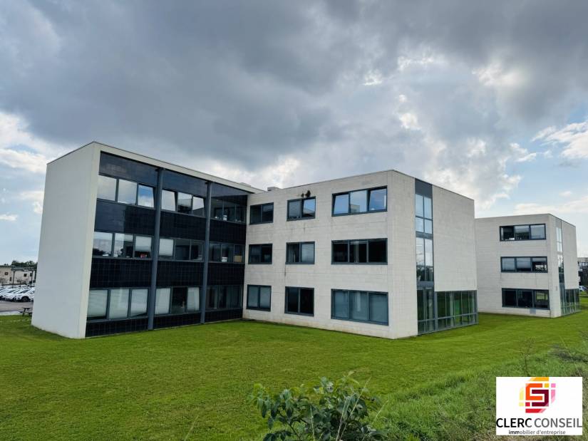 Vente - Bureaux 2917m² - Mont-saint-aignan