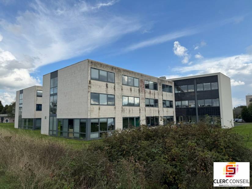 Vente - Bureaux 2917m² - Mont-saint-aignan