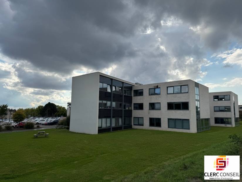 Vente - Bureaux 2917m² - Mont-saint-aignan