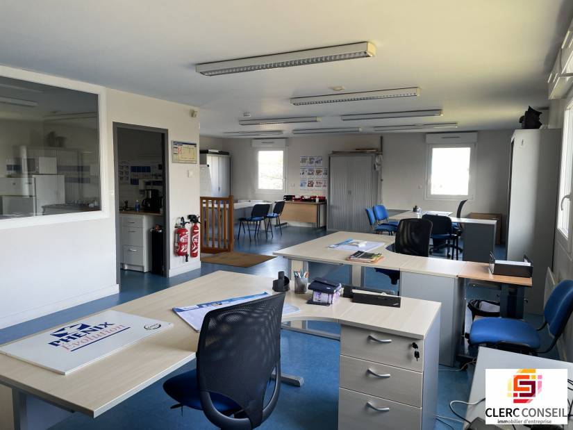 Vente - Local d'activité 380m² - Val-de-reuil