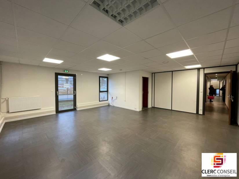 Location - Bureaux 424m² - Mont-saint-aignan