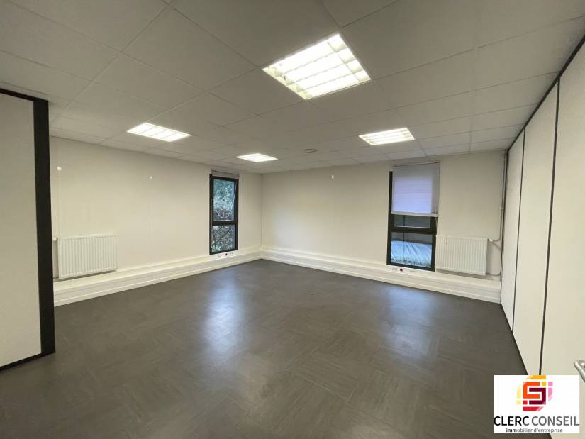 Location - Bureaux 424m² - Mont-saint-aignan