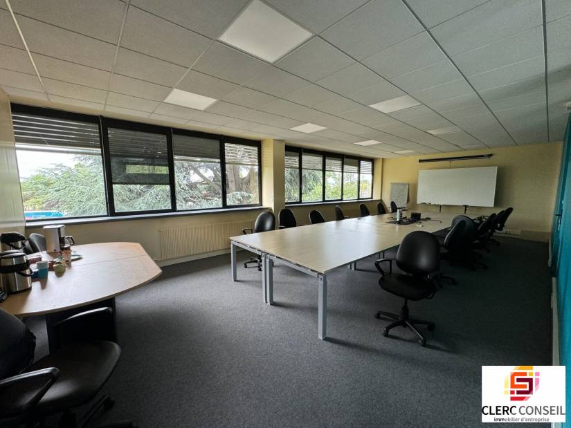 Location - Local d'activité 4200m² - Sotteville-lès-rouen