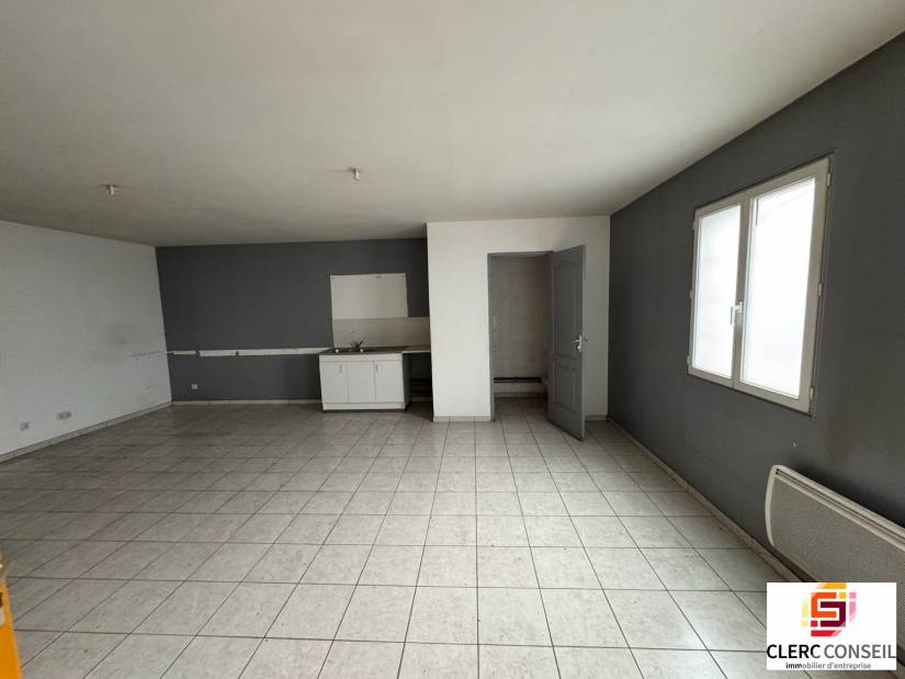 Location - Local d'activité 766m² - Le petit-quevilly