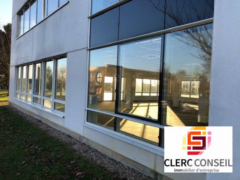 Vente - Bureaux 1963m² - Mont-saint-aignan