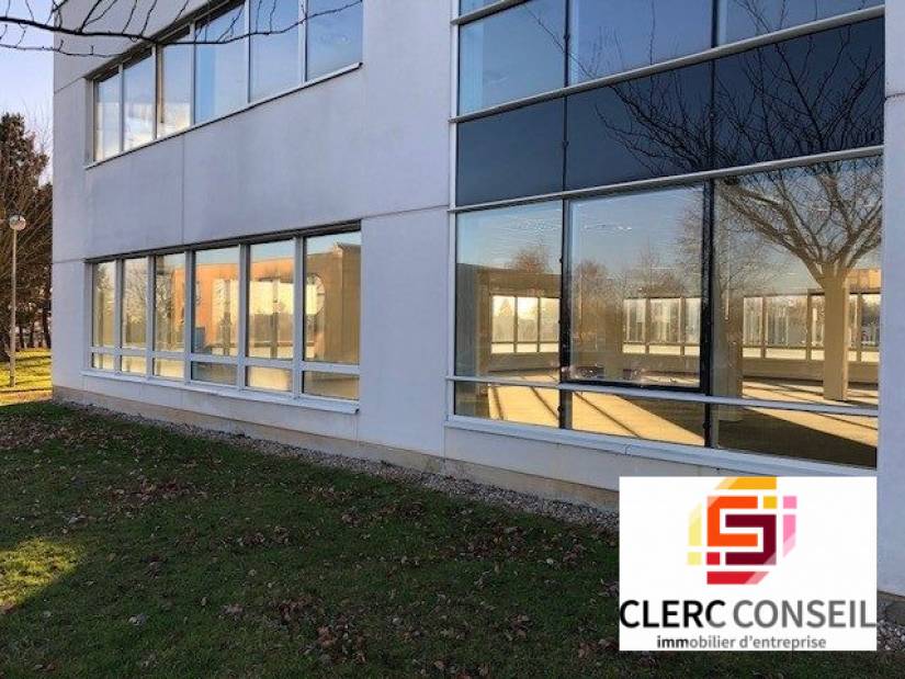 Vente - Bureaux 1963m² - Mont-saint-aignan