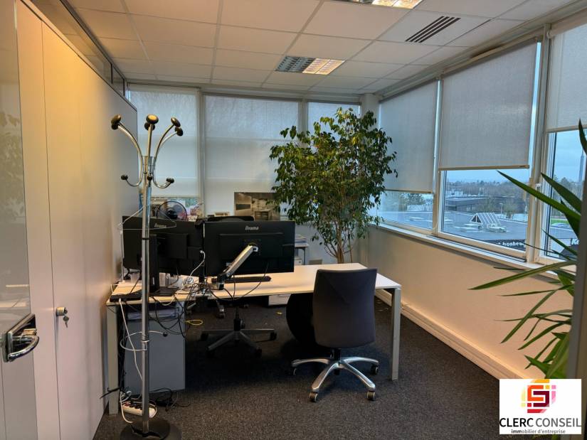 Vente - Bureaux 1963m² - Mont-saint-aignan