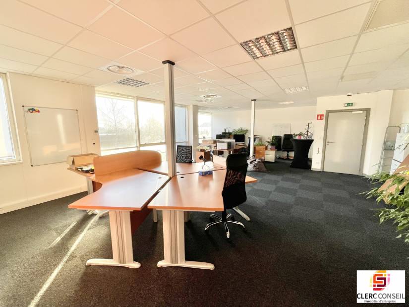 Location - Bureaux 213m² - Mont-saint-aignan