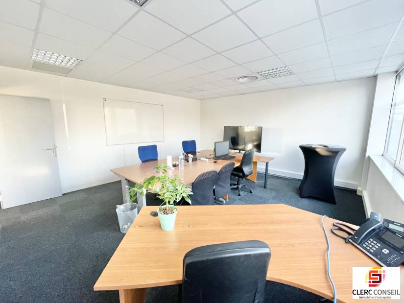 Location - Bureaux 213m² - Mont-saint-aignan