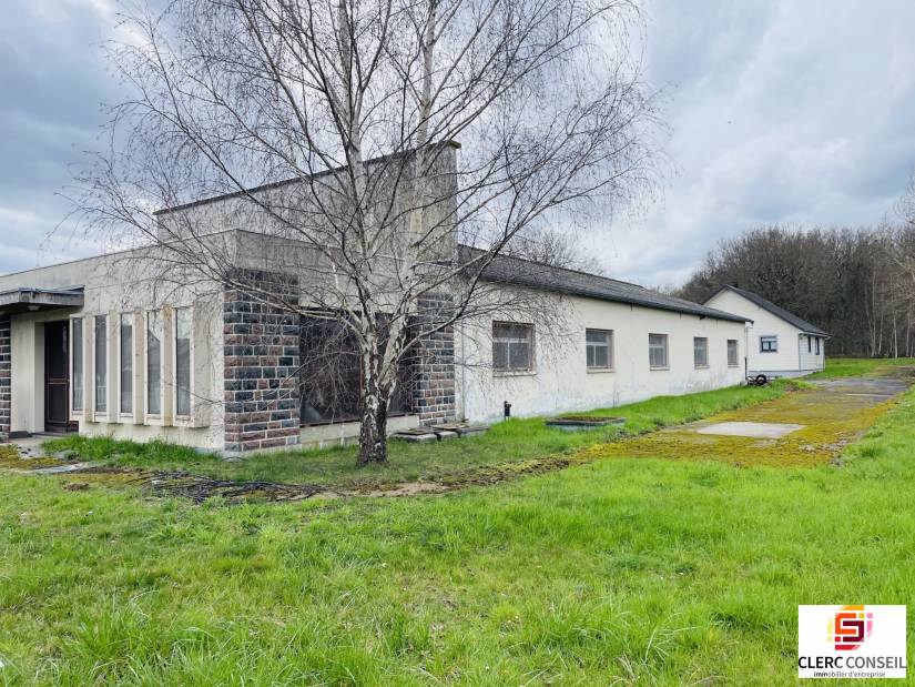 Vente - Local d'activité 448m² - Oissel