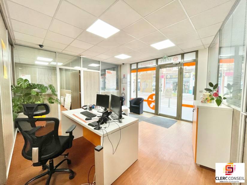 Location - Local commercial 94m² - Rouen