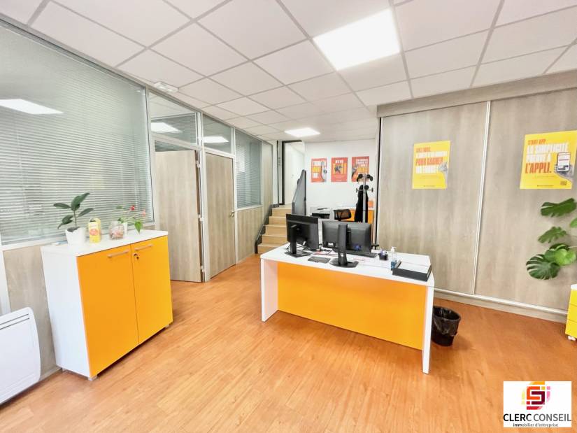 Location - Local commercial 94m² - Rouen