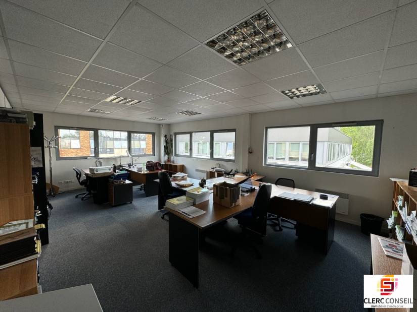 Location - Bureaux 547m² - Mont-saint-aignan