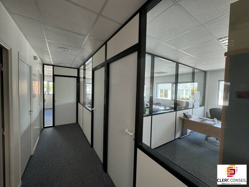 Location - Bureaux 547m² - Mont-saint-aignan